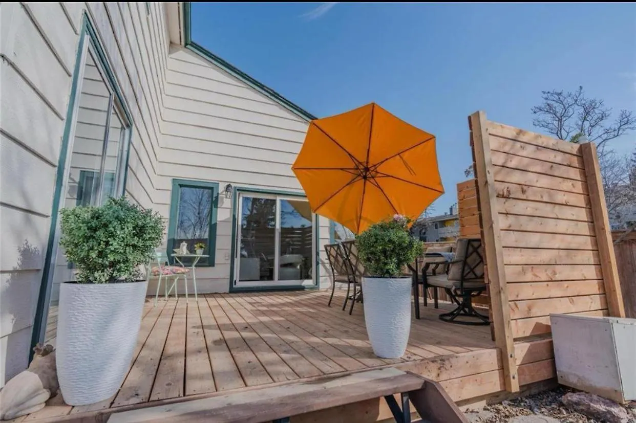 Guest house Cozy Basement Suite Winnipeg Walk To Transit